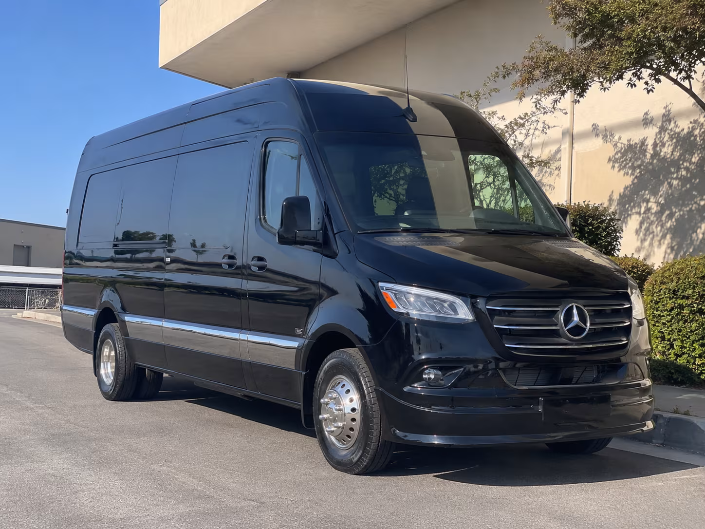 bus rental options for roseville trips