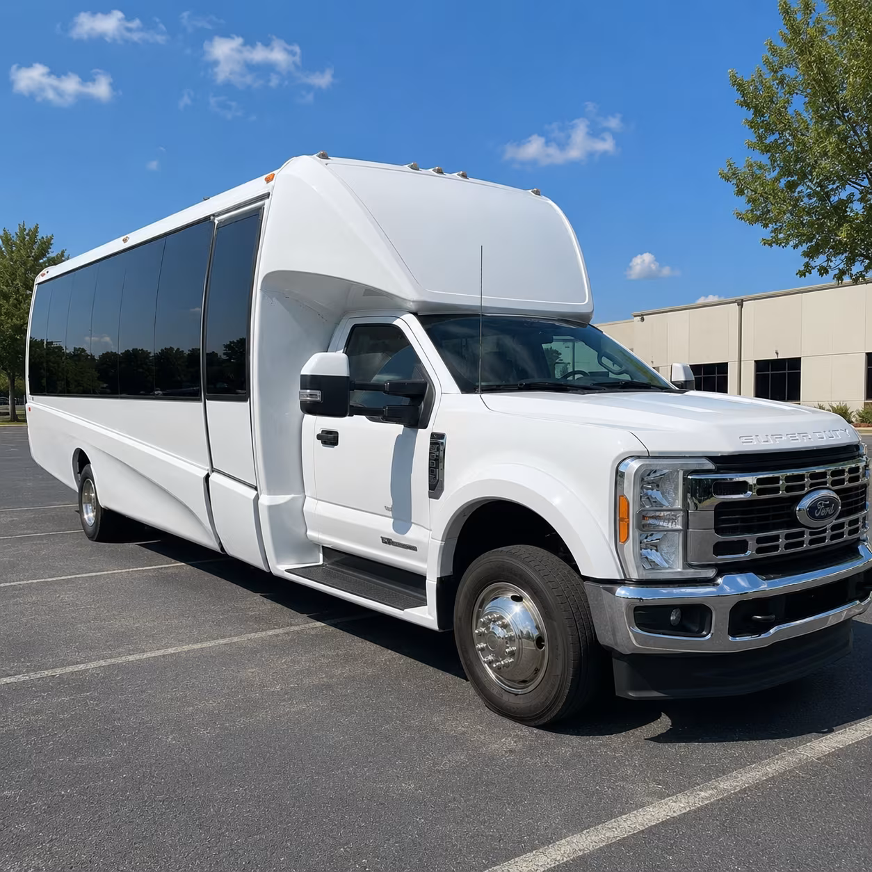 minibus rentals for roseville groups heading to outdoor amphitheater shows