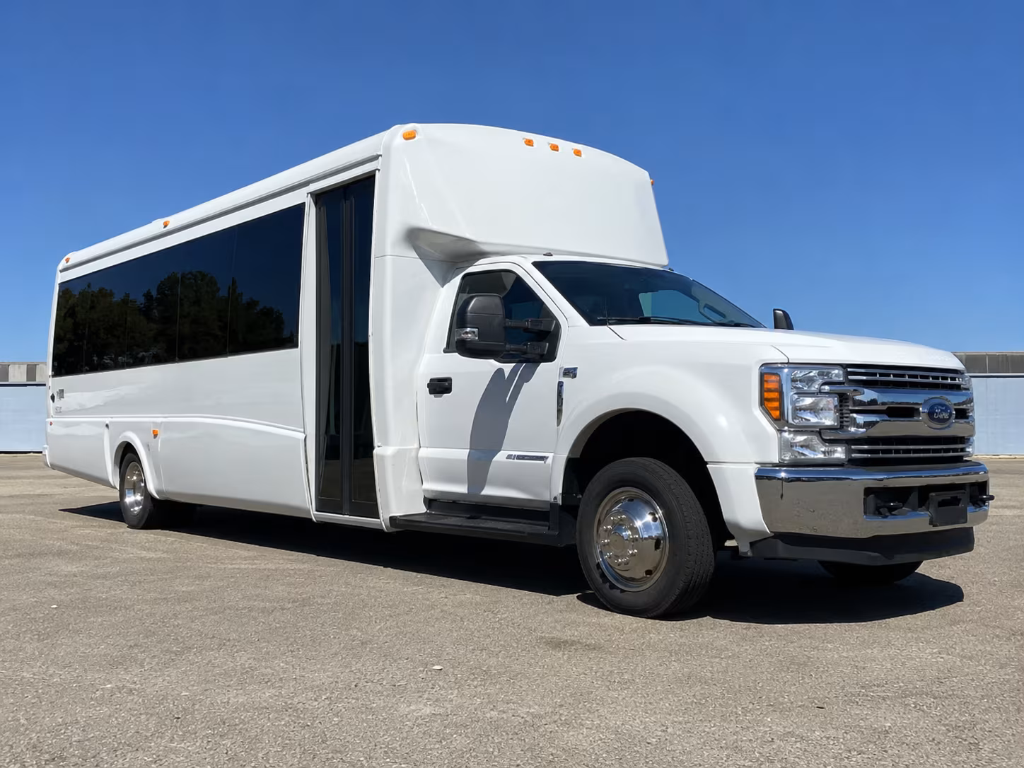 reserve transportation for your next corporate event 2