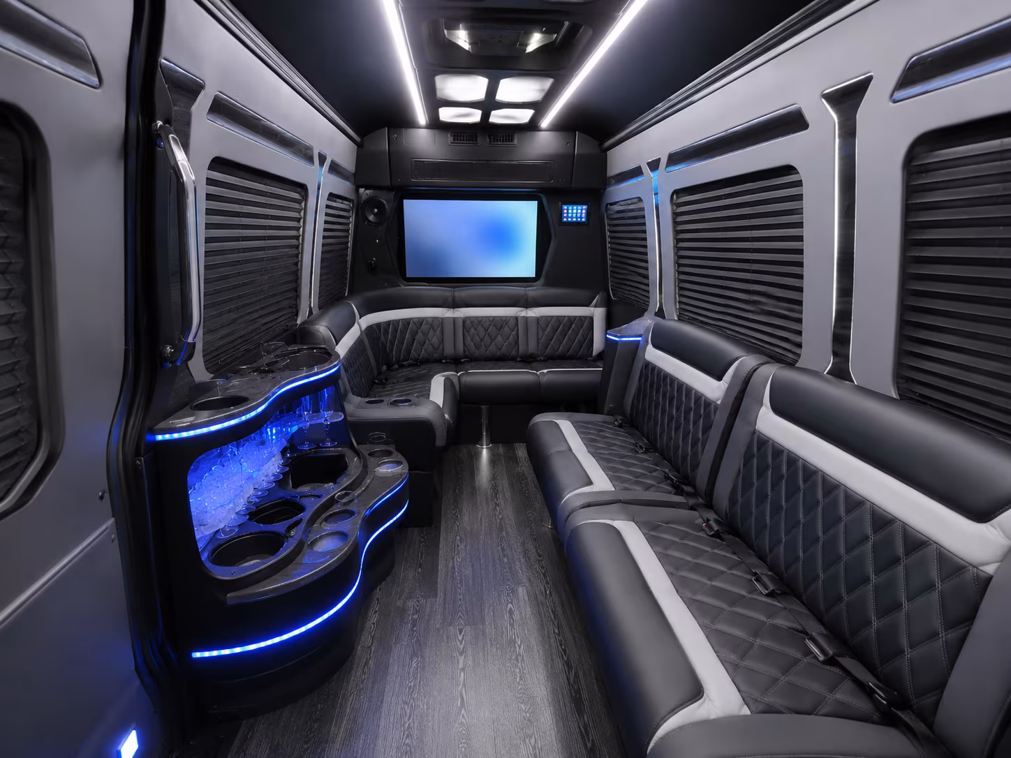 reserve transportation for your next wedding 1