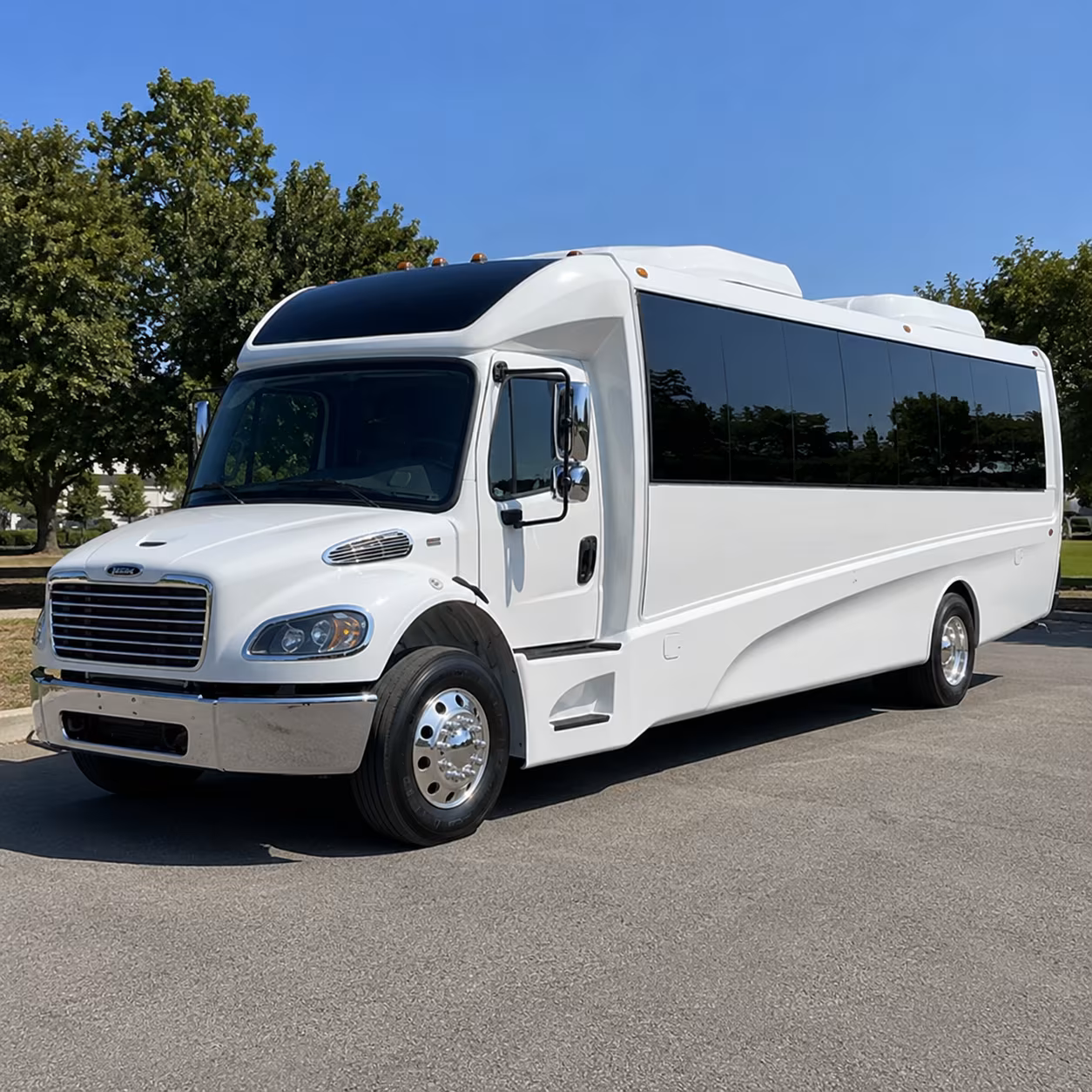 roseville 28 passenger minibus